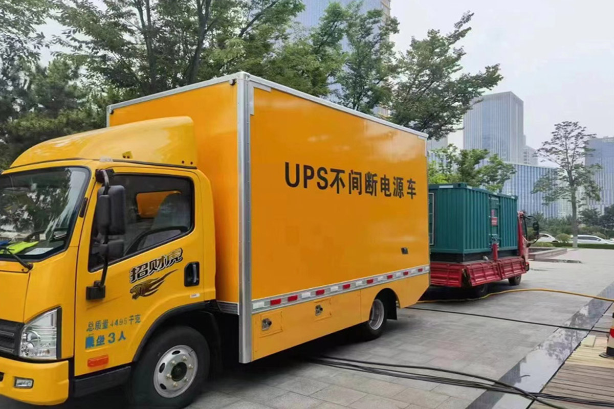 鄂托克前发电机租赁施工现场